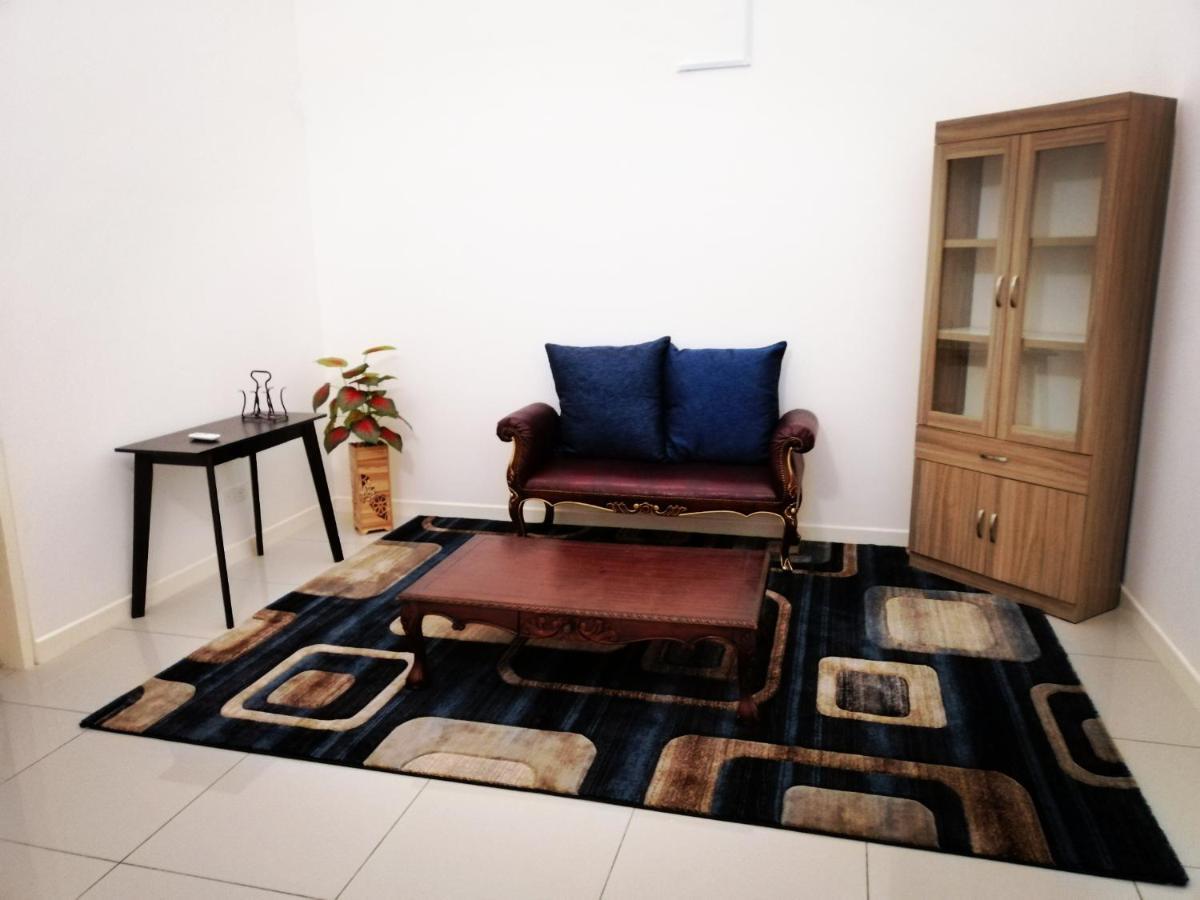 A&D Home-Stay @Kota Warisan, เซปัง ภายนอก รูปภาพ