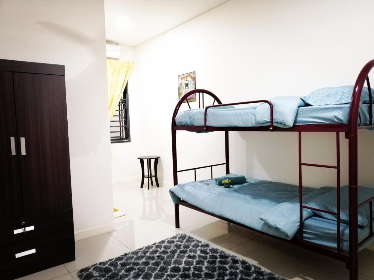 A&D Home-Stay @Kota Warisan, เซปัง ภายนอก รูปภาพ